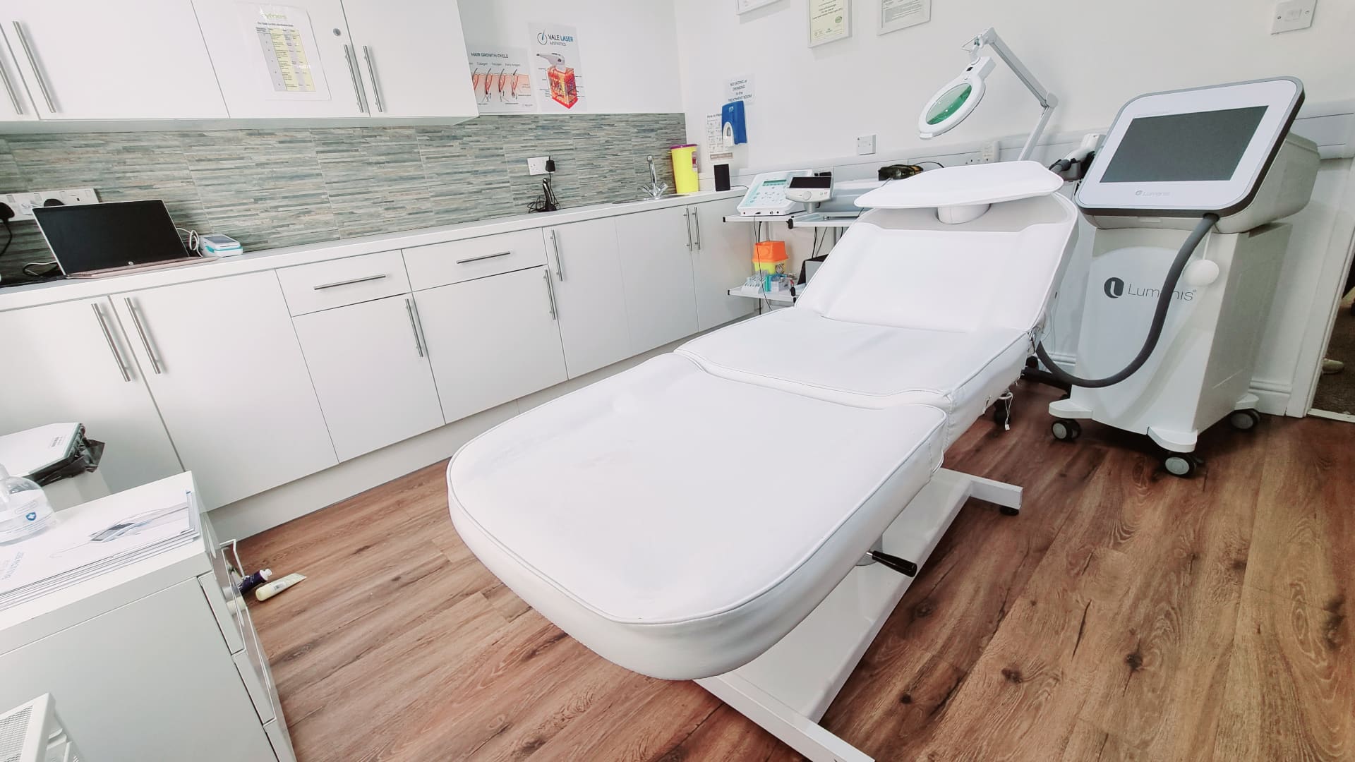 Vale Laser Pontyclun clinic treatment room